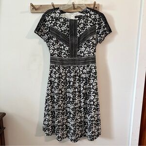BANANA REPUBLIC | Women’s Short Sleeved Floral Dress size 6